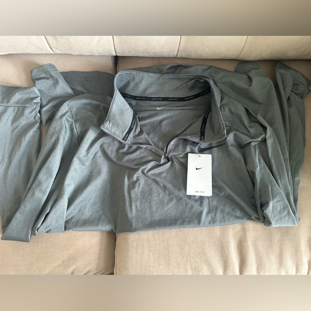 NWT Nike Half Zip Pullover Men’s Size XXL